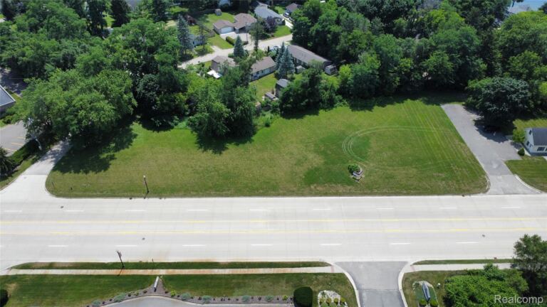 Grand River Vacant Land Grand River, Brighton