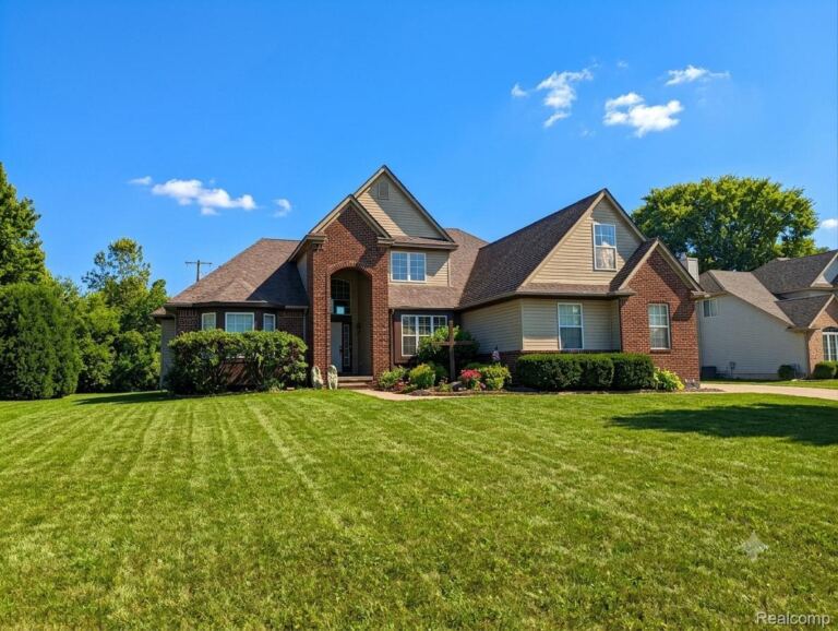 7157 Westminster Cir, Grand Blanc