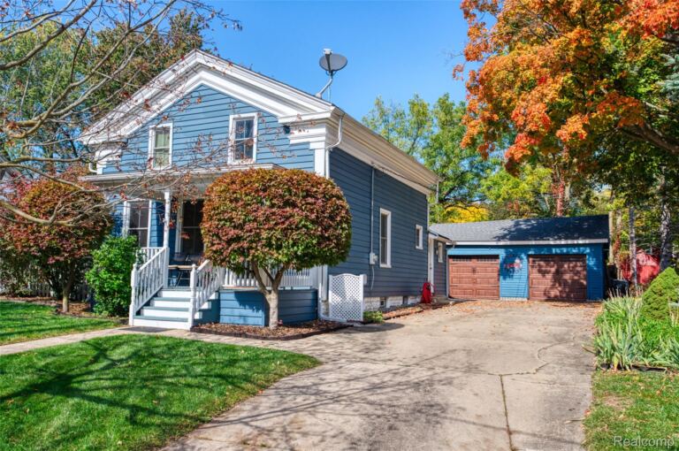 434 Livingston St, Howell