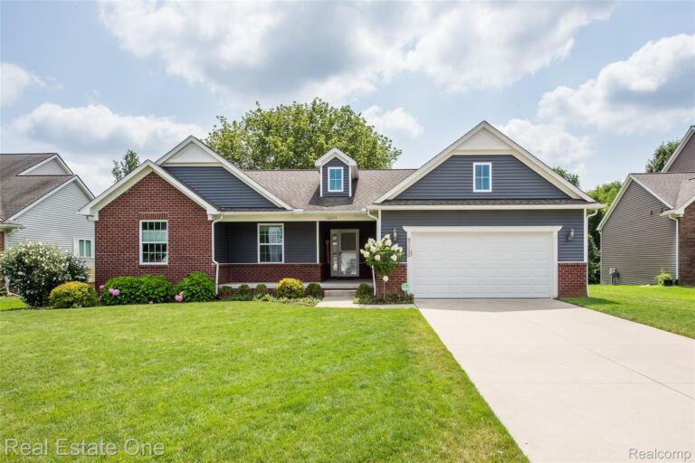 16314 Red Fox Trl, Fenton