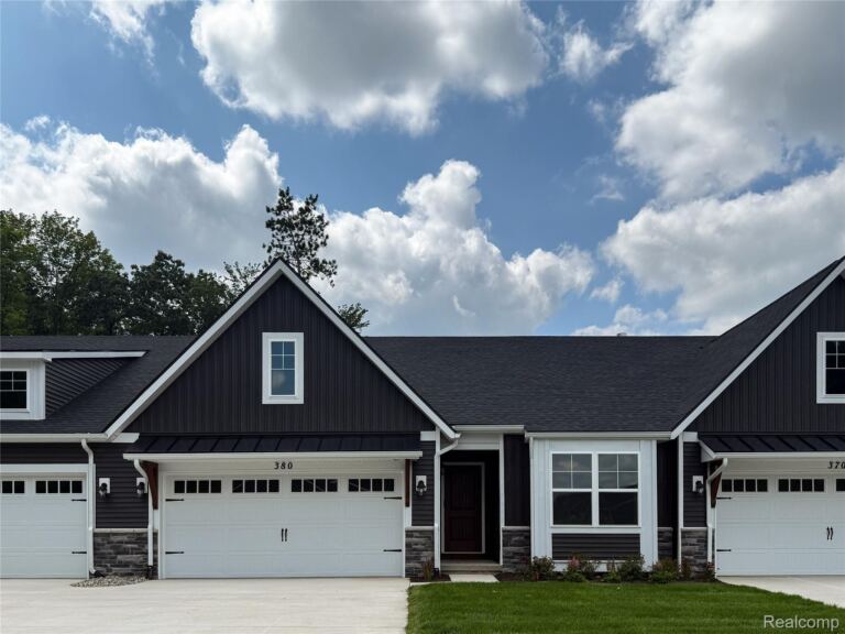 380 Canyon Creek Ct, Marion Township