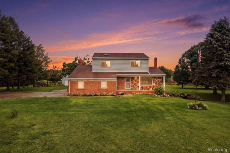 2800 Cedar Valley Dr, Marion Township