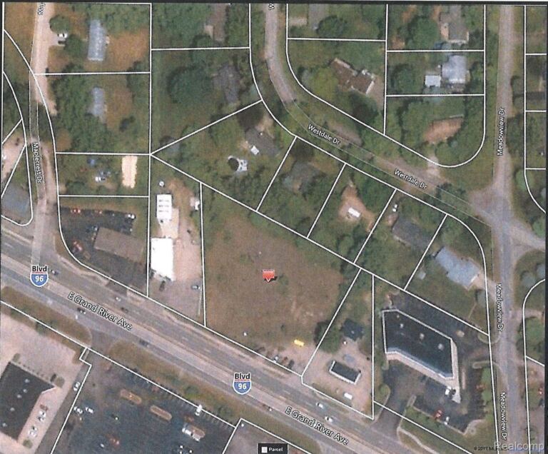 2607 E Grand River Ave, Genoa Township