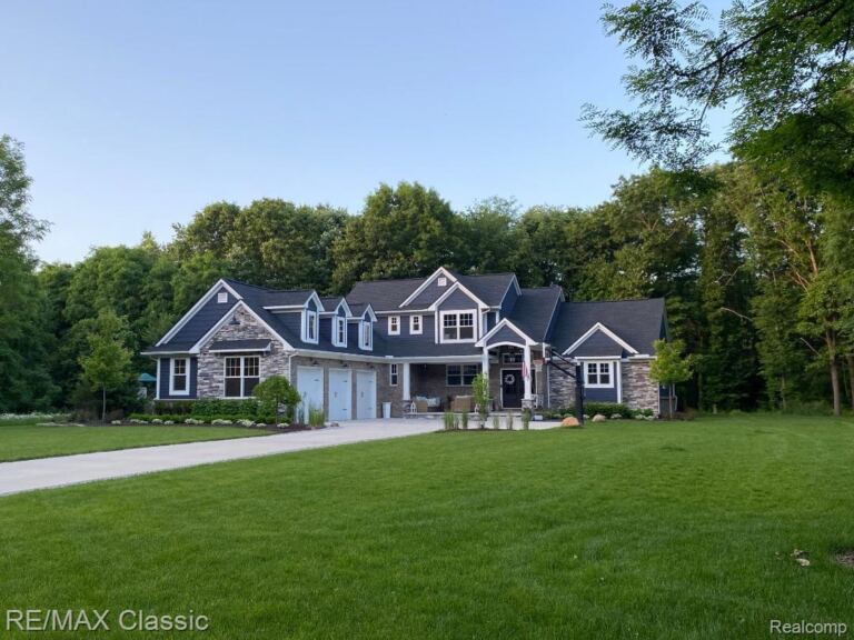 43 Canterwood, Highland
